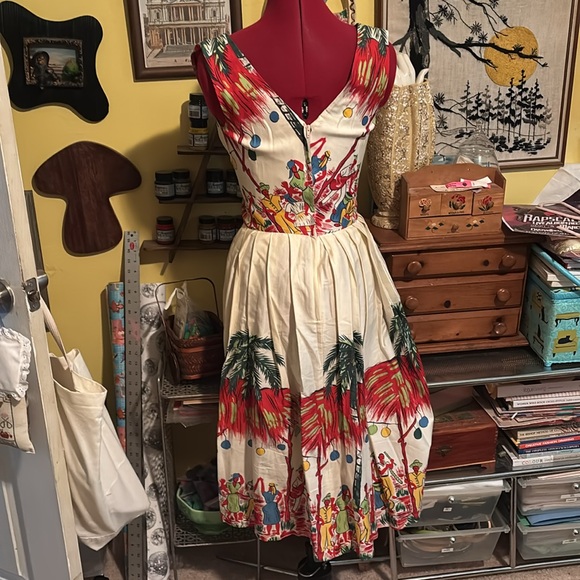 Dolls & Damez Island Party Dress - Picture 4 of 7